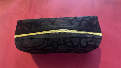 Trousse Noire coeur velours 🖤